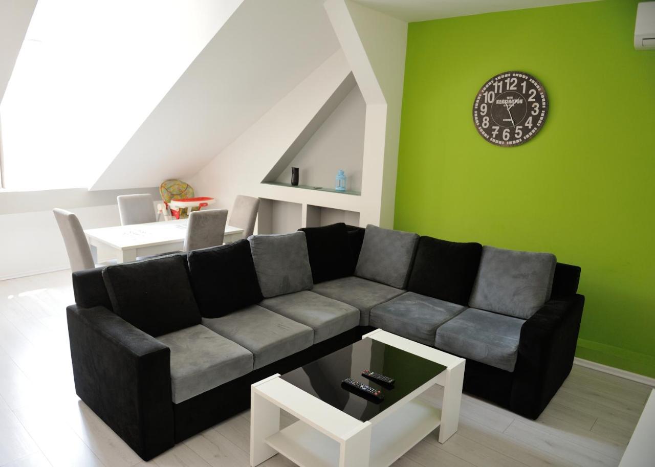 Vatra Apartman *